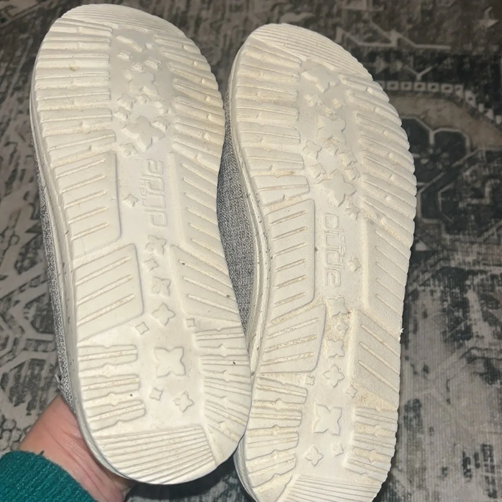Hey Dude women’s Wendy Rise Women's Moccasin size 6